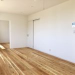 【ルームツアー】2Fでは家族やカップル、友達用の部屋を準備しました